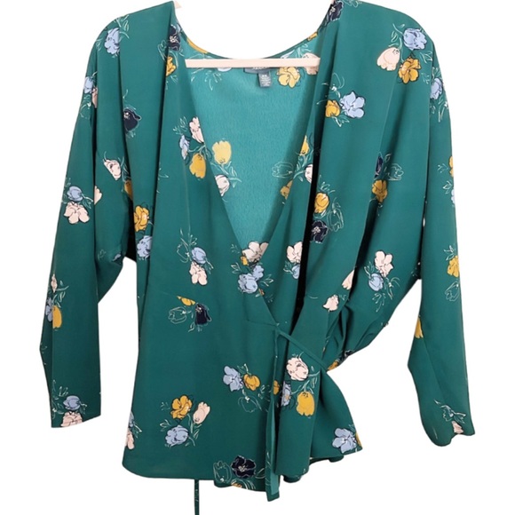 ModCloth Floral Wrap - Picture 2 of 6